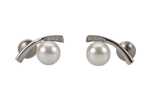 Rhodium Pearl With Curve Stud