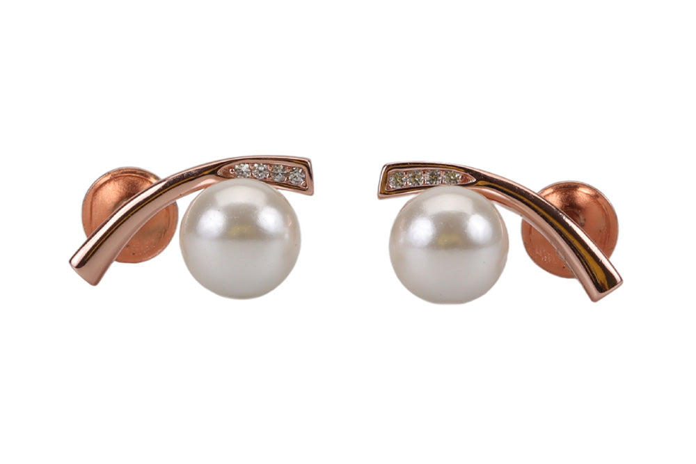 Rose Gold Lustrous Pearl Stud