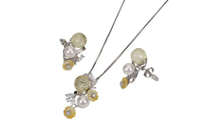 Rhodium Zinnia Pendant With Stud